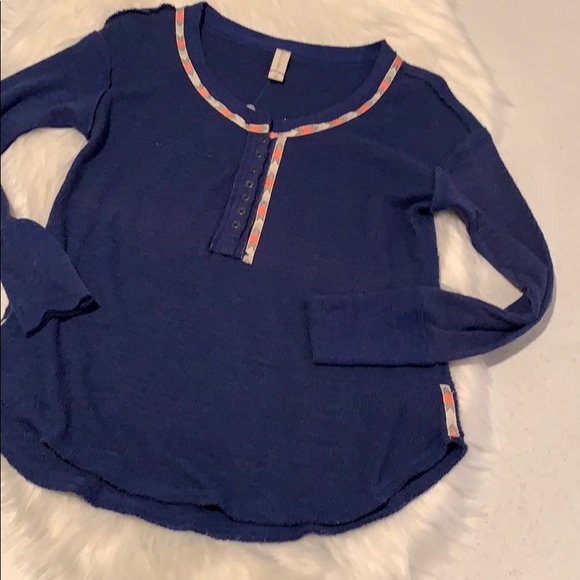 NWT Thermal Top Altar’d  State - Picture 6 of 10